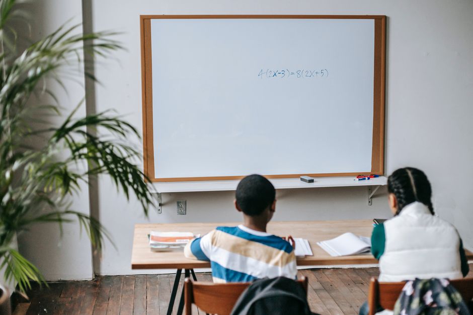 Dozent für Programmiergrundlagen